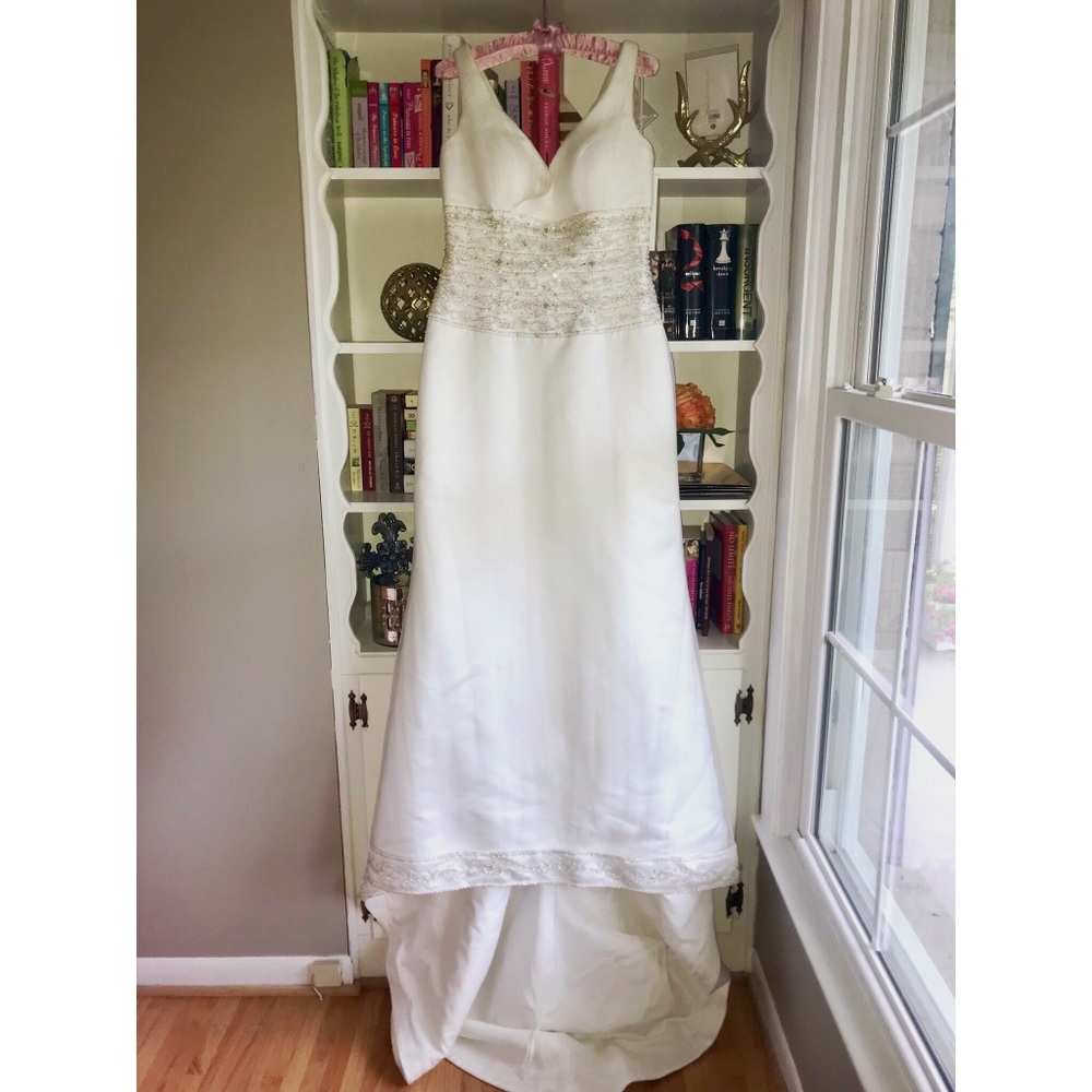 NEW Casablanca Beaded Wedding Dress